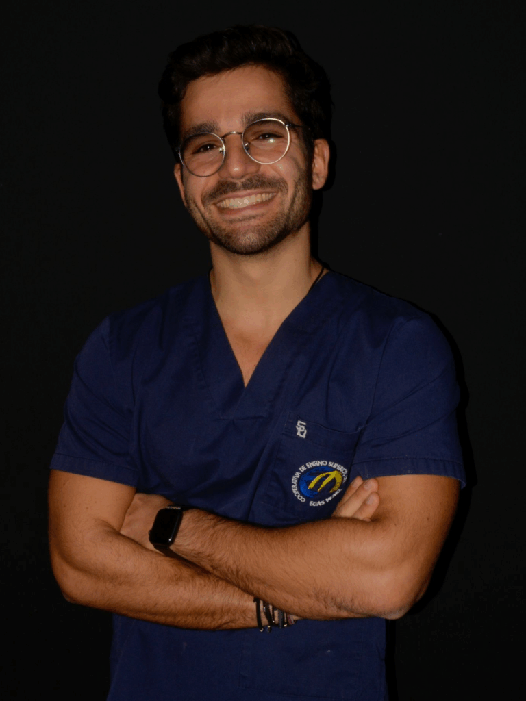 Sacha Uzan, dentiste, cabinet dentaire boujenah paris 16